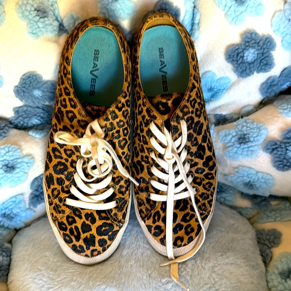 Women’s SeaVees sneakers size 10